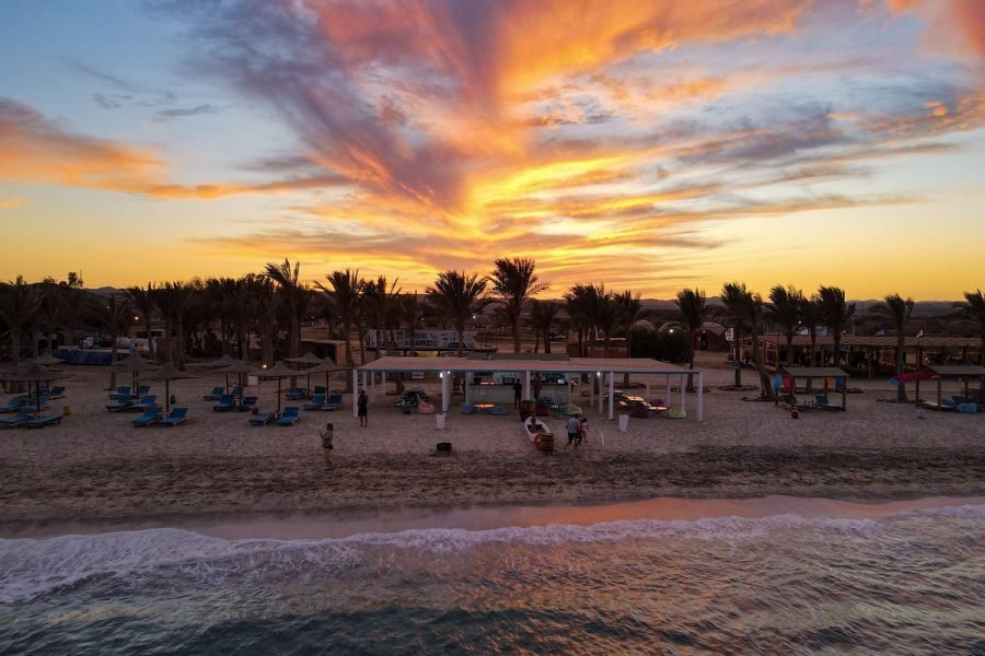 Abu Dabbab Beach – Sea Turtles & Dugong Snorkeling Adventure