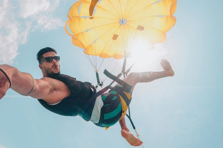 Parasailing in Hurghada – Fly Above the Red Sea!